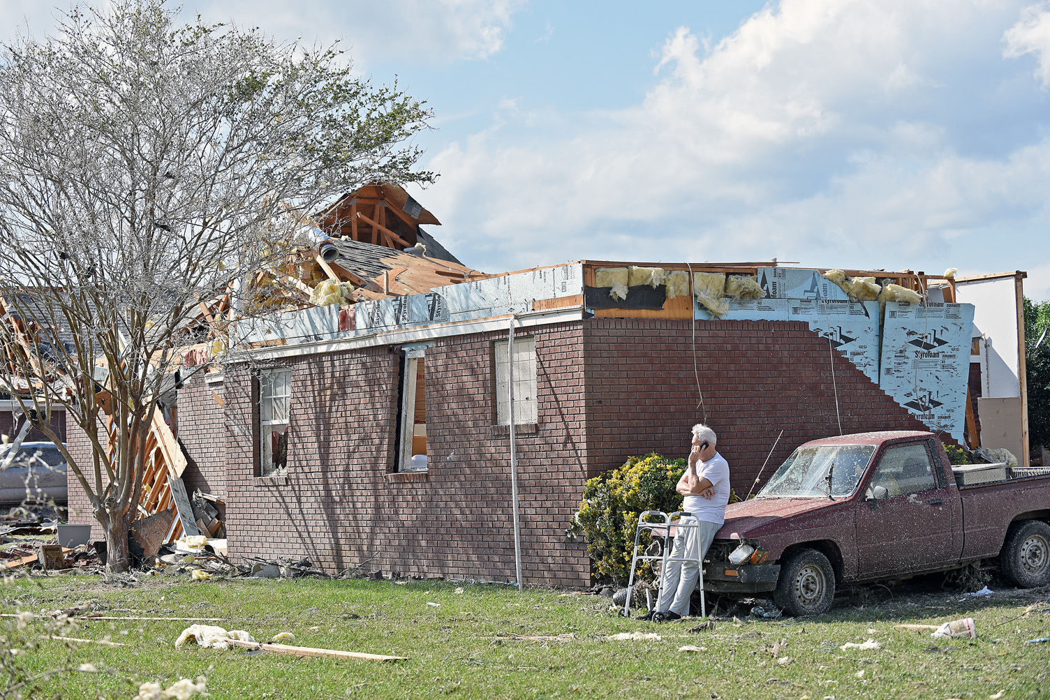 Tornado damages Eufaula